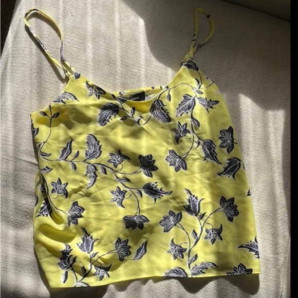 BCBGMaxAzria Tops - BCBG MAX AZRIA NWT Yellow BlCk Floral Printed Silky Tank Top Camisole SZ S